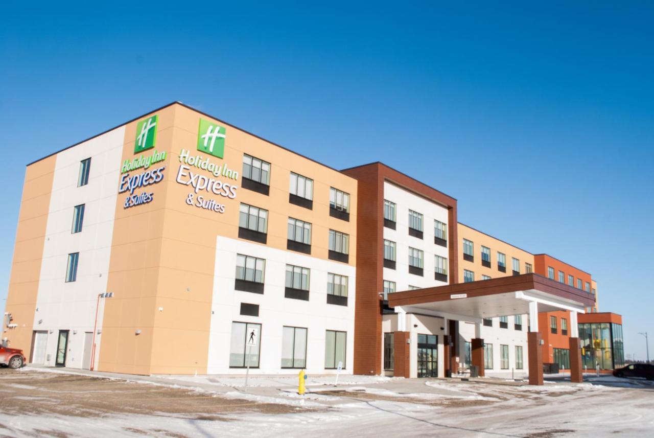 Holiday Inn Express & Suites Edmonton N - St Albert By Ihg Saint Albert Bagian luar foto
