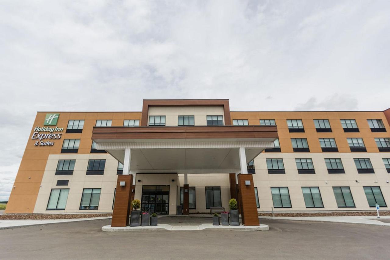 Holiday Inn Express & Suites Edmonton N - St Albert By Ihg Saint Albert Bagian luar foto